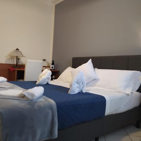 Romagnano Sesia Hotel Baiardo מראה חיצוני תמונה