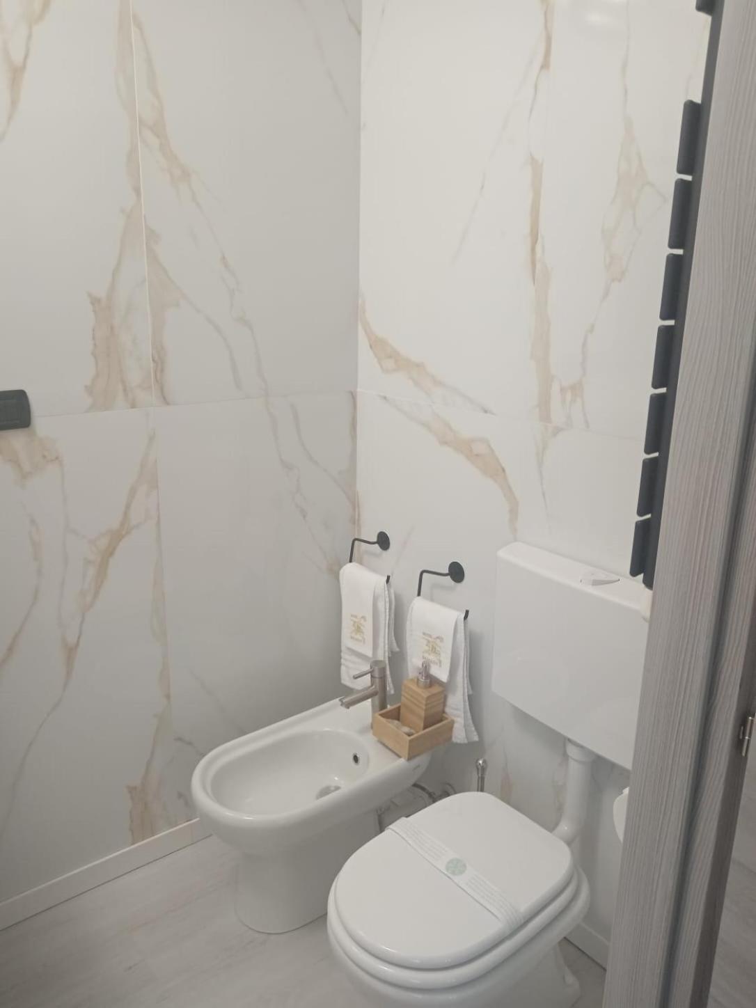 Romagnano Sesia Hotel Baiardo מראה חיצוני תמונה